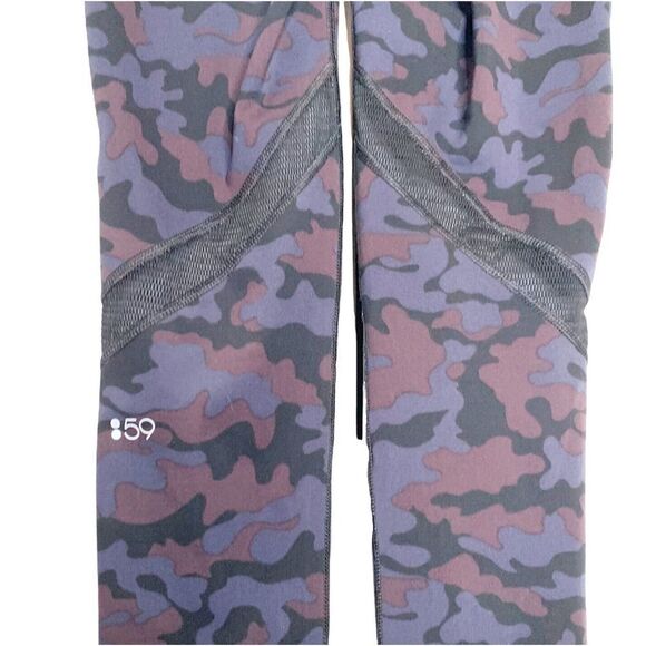 Splits 59 Purple Blue Camo Leggings 7/8 Length Mesh Cut Out Women’s Size Small S - Picture 4 of 9